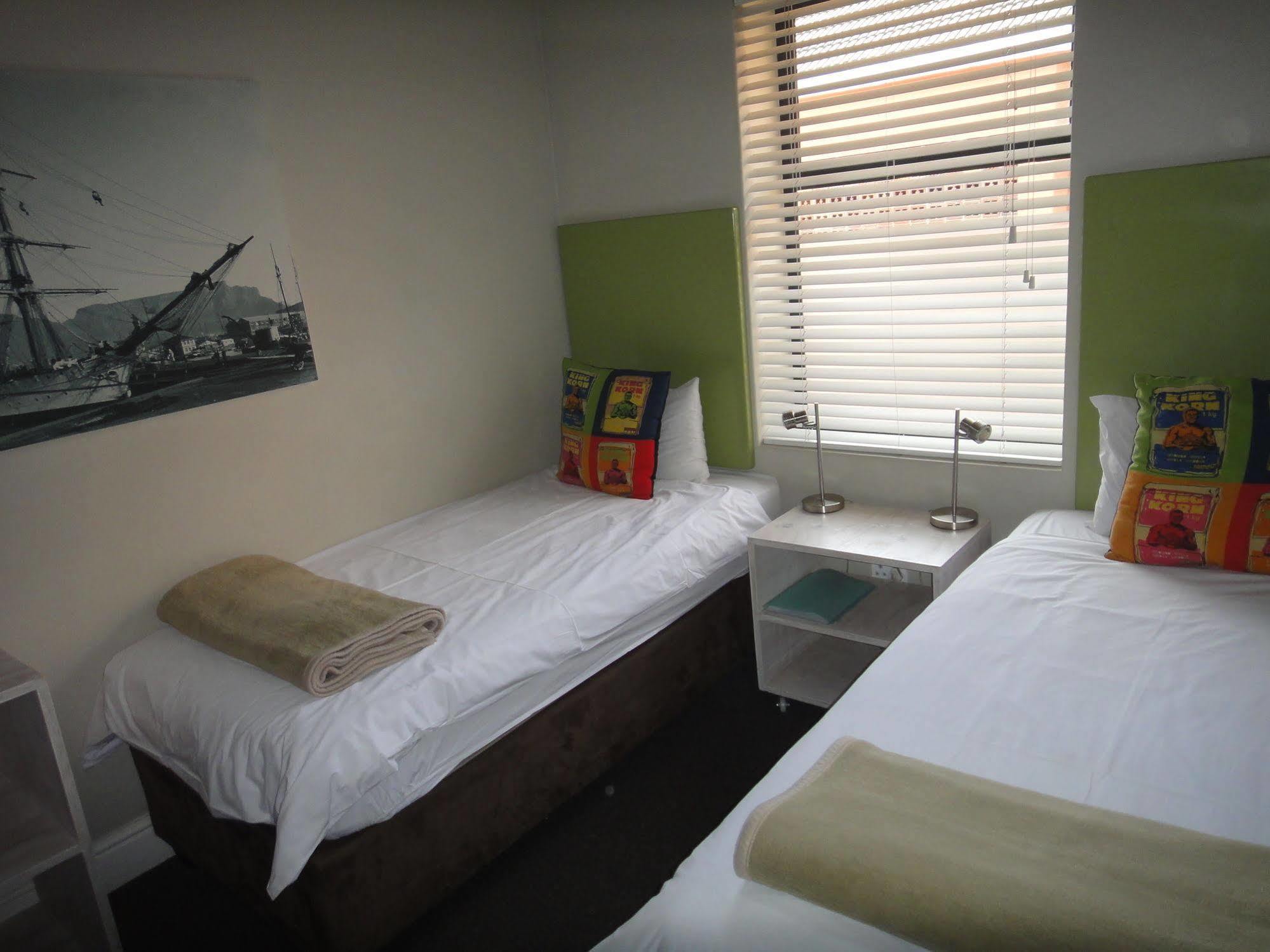 Ashanti Lodge Green Point Kaapstad Buitenkant foto