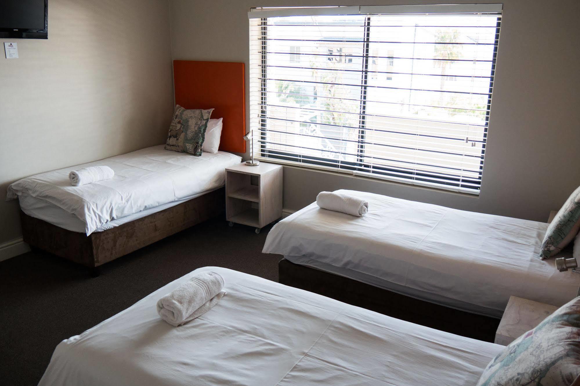 Ashanti Lodge Green Point Kaapstad Buitenkant foto